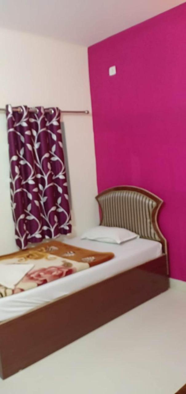 Vistara Home Stay พุทธคยา ภายนอก รูปภาพ
